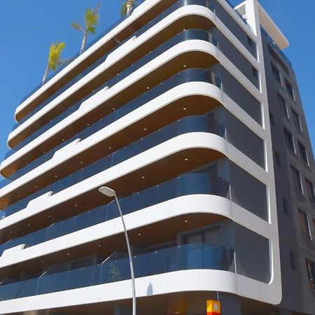 Apartamento De Lujo En Primera Linea De Playa 베니돔 외부 사진