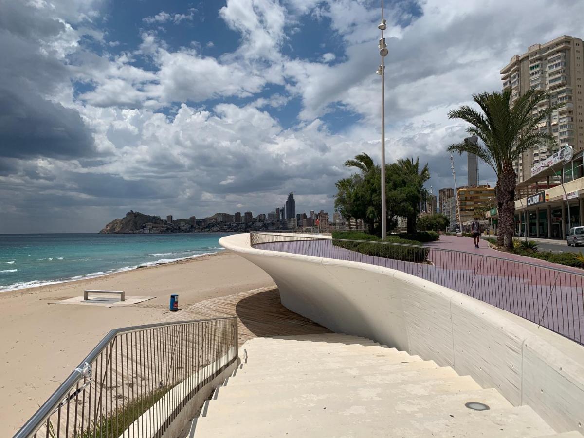 Apartamento De Lujo En Primera Linea De Playa 베니돔 외부 사진